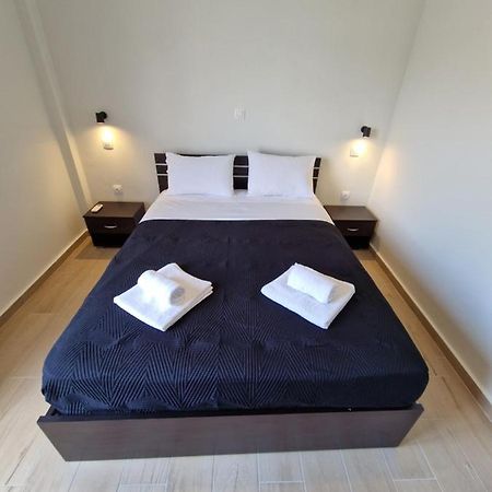 ארטמידה Above Apartments Near The Airport מראה חיצוני תמונה