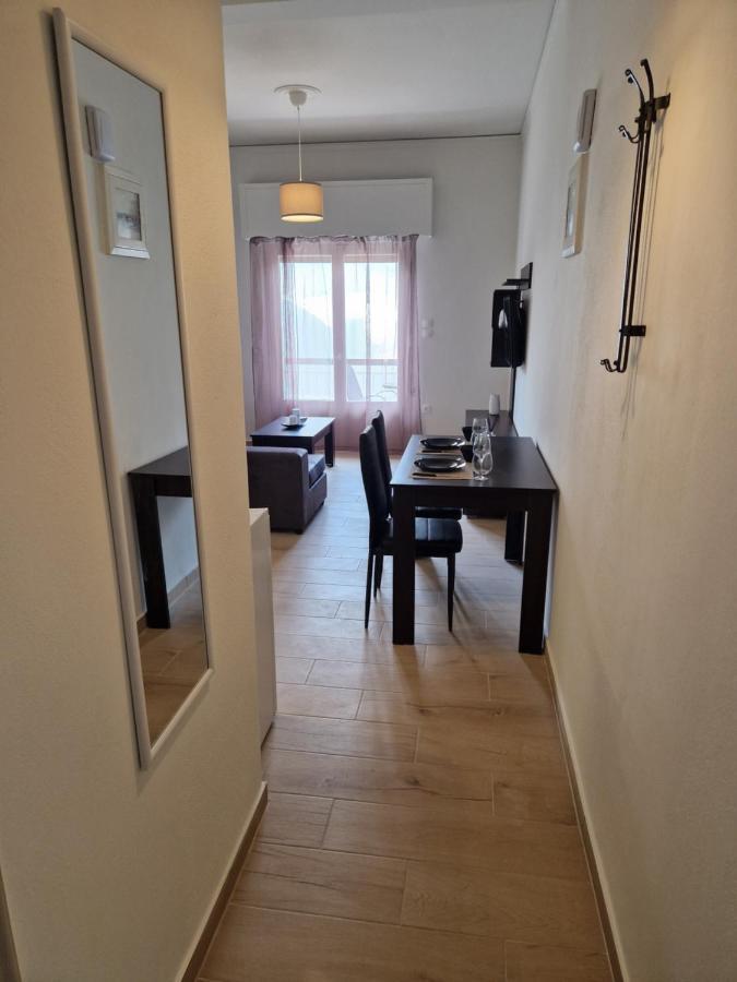 ארטמידה Above Apartments Near The Airport מראה חיצוני תמונה